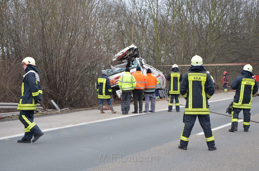 VU A4 Rich Olpe kurz hinter AK Koeln West P522.JPG